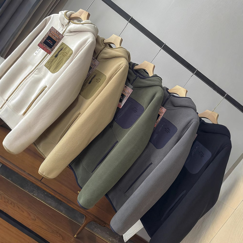 26,000 Yen! Travel to Japan! Full Order! New Couple's Style Hooded Casual Fleece-Lined Thickened Fleece Jacket 26,000 Yen! Travel to Japan! Full Order! New Couple's Style Hooded Casual Fleece-Lined Thickened Fleece Jacket