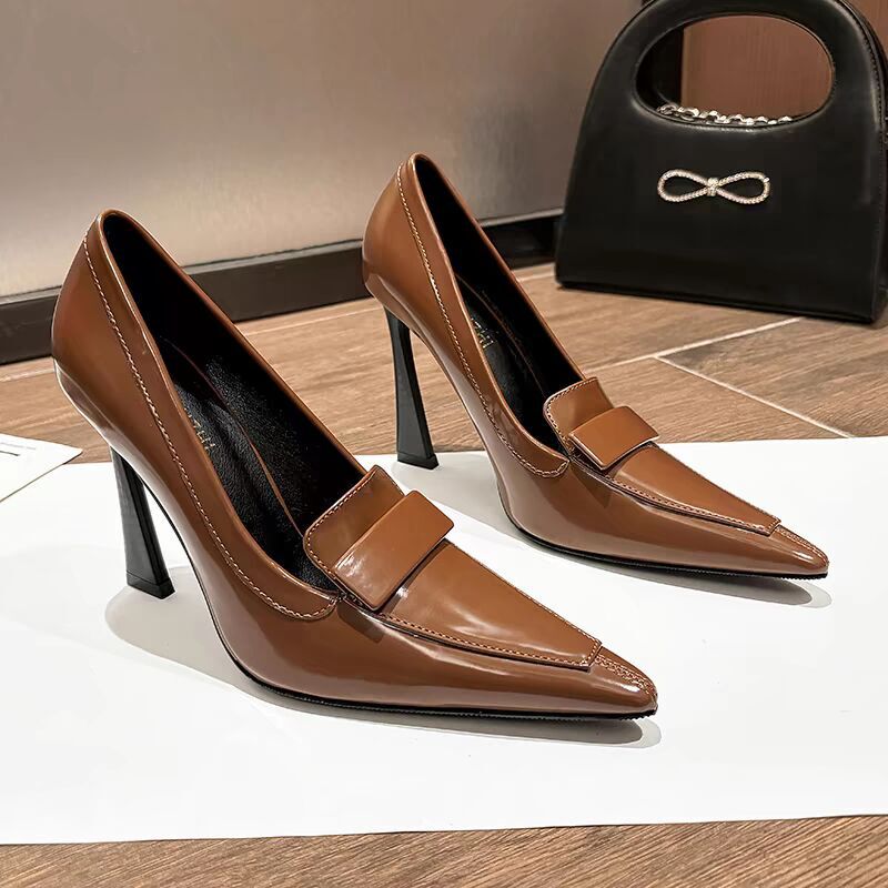 Black High-Heeled Shoes with a Thin Heel and Small Square Toe, Similar to Shen Mengchen's Style, Shallow Single Shoes with Ultra-High Heels, French Retro Style