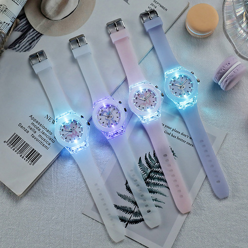 New cartoon Star Melora Lina Bell children's watch silicone glow-in-the-dark light student watch quartz watch wholesale