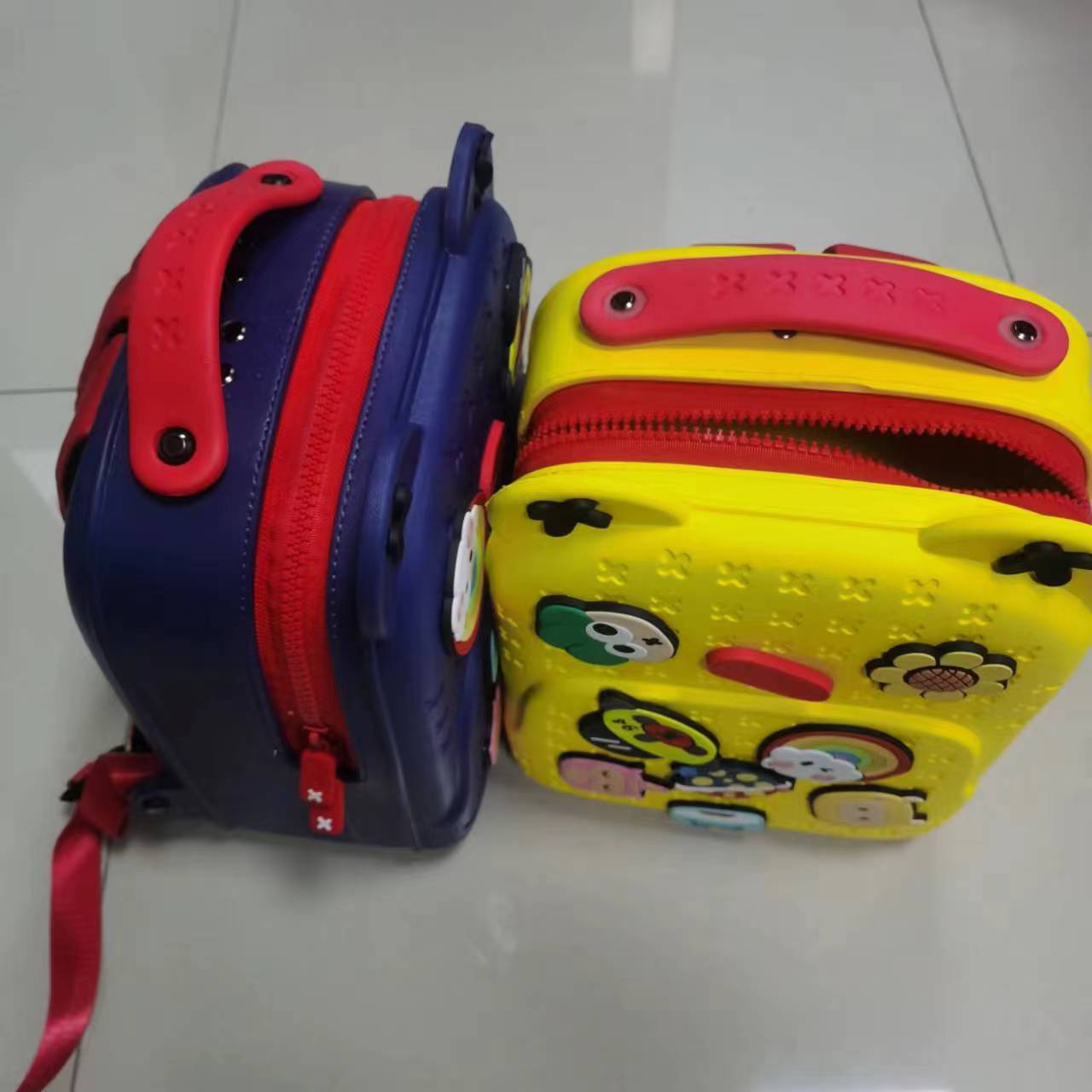 Dongguan Quality EVA Dispatchó los hombros de los niños EVA Bolso de hombro Patrón de bricolaje EVA Student Schoolbag