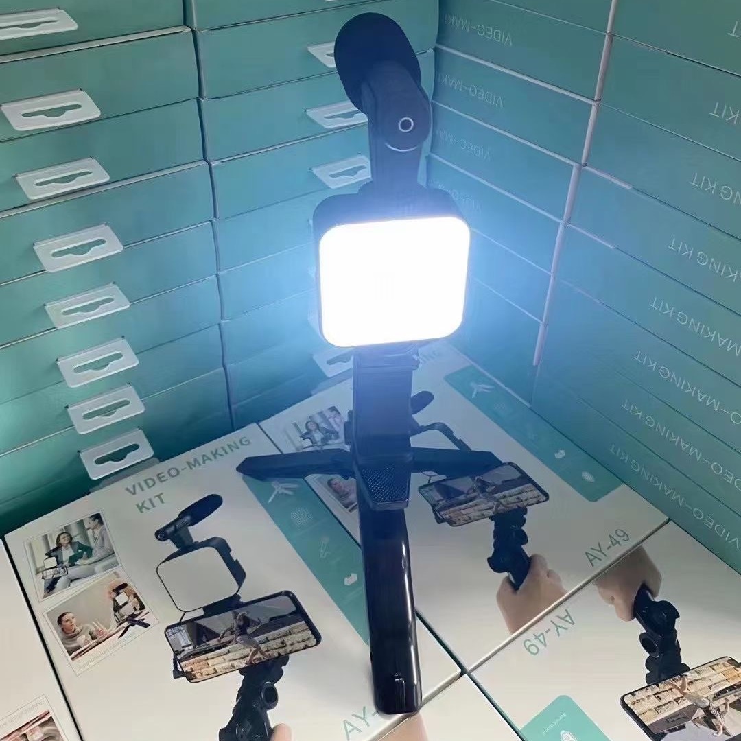 Pequeño conjunto de micrófono de grabación de video conferencia