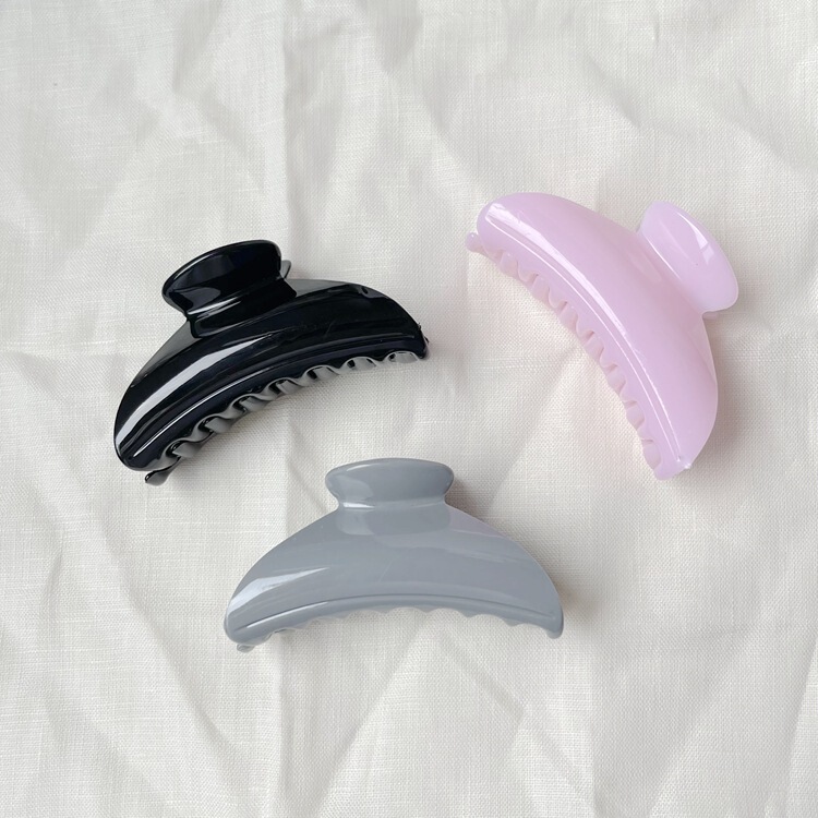 Amazon hot selling Korean version of white ingot clip simple bath clip large strange hand clip hair clip large claws wholesale Amazon hot selling Korean version of white ingot clip simple bath clip large strange hand clip hair clip large claws wholesale