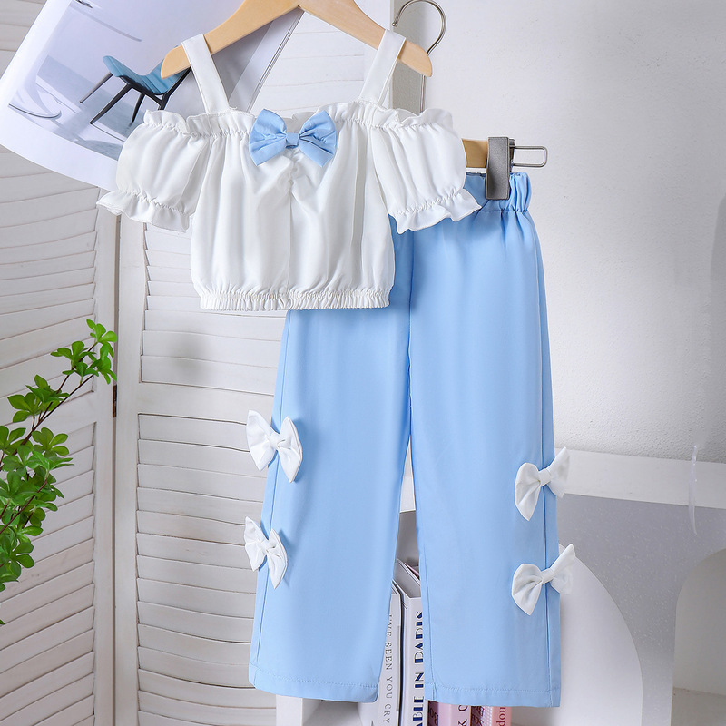 子供服 Amazon ヨーロッパとアメリカの子供服クロスボーダー オフホワイト サスペンダー オフショルダー シャツ + ブルー パンツ|undefined