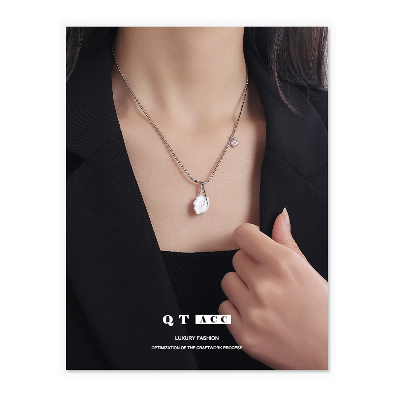 Latón Chapado en platino ins nicho diseño personalizado gota de aceite dumpling collar simple todo partido collar de dumpling al vapor para las mujeres
