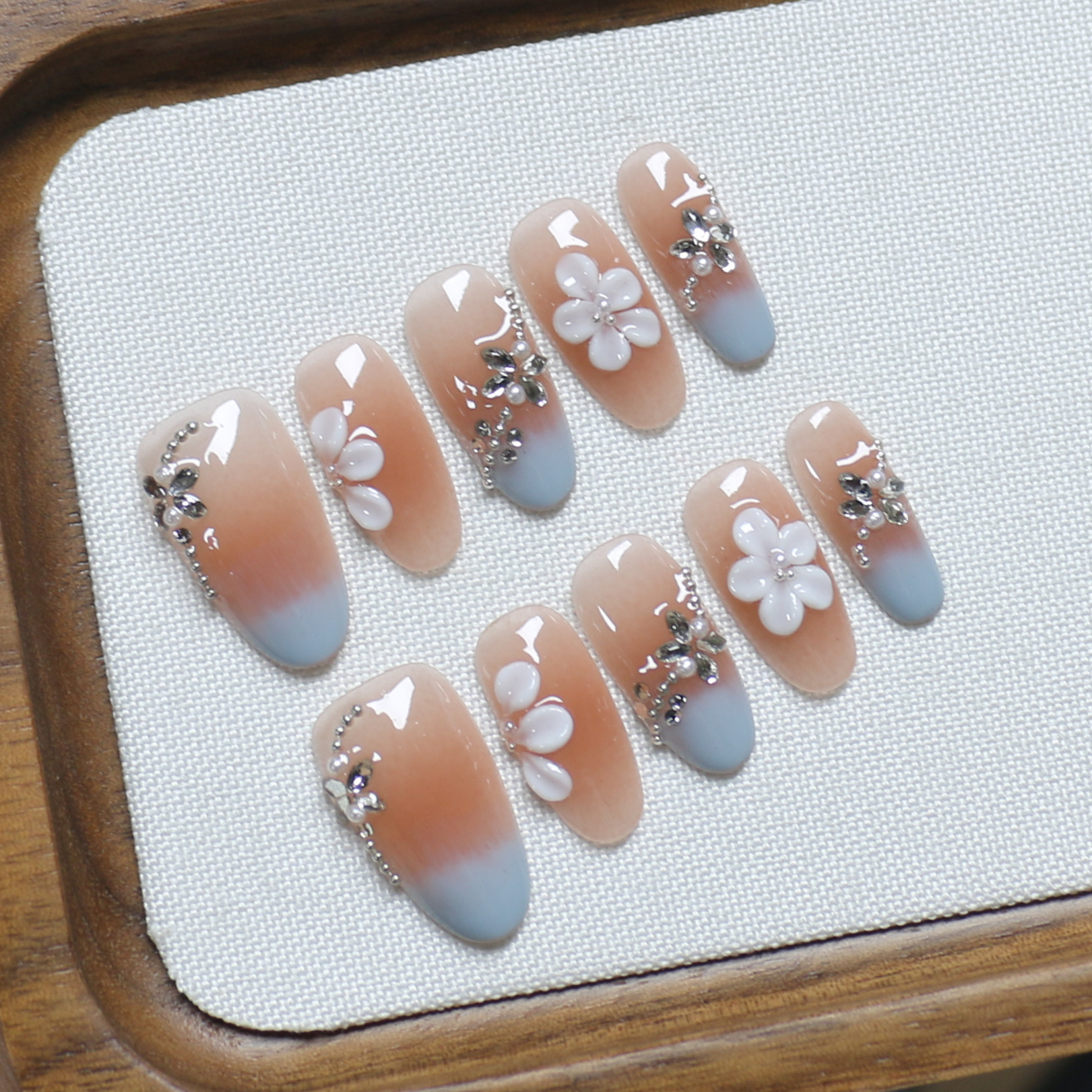 [Colección de manicuras talladas] comercio exterior transfronterizo exclusivamente para usar a mano puro parche de uñas falsas de almendras de estilo europeo y americano