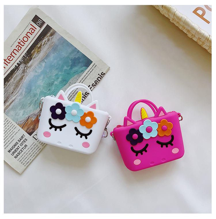 90g Weight Nylon Lining Material Zipper Closure Type Single Shoulder Strap Strap Type Animal Pattern White, Pink, Red Color Cute Cartoon  Silicone Bag 26