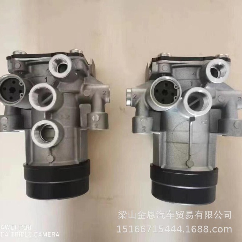 Truck Brake Valve Truck Parts Relay Valve 12-Wheel Truck Brake System Truck Brake Valve Truck Parts Relay Valve 12-Wheel Truck Brake System