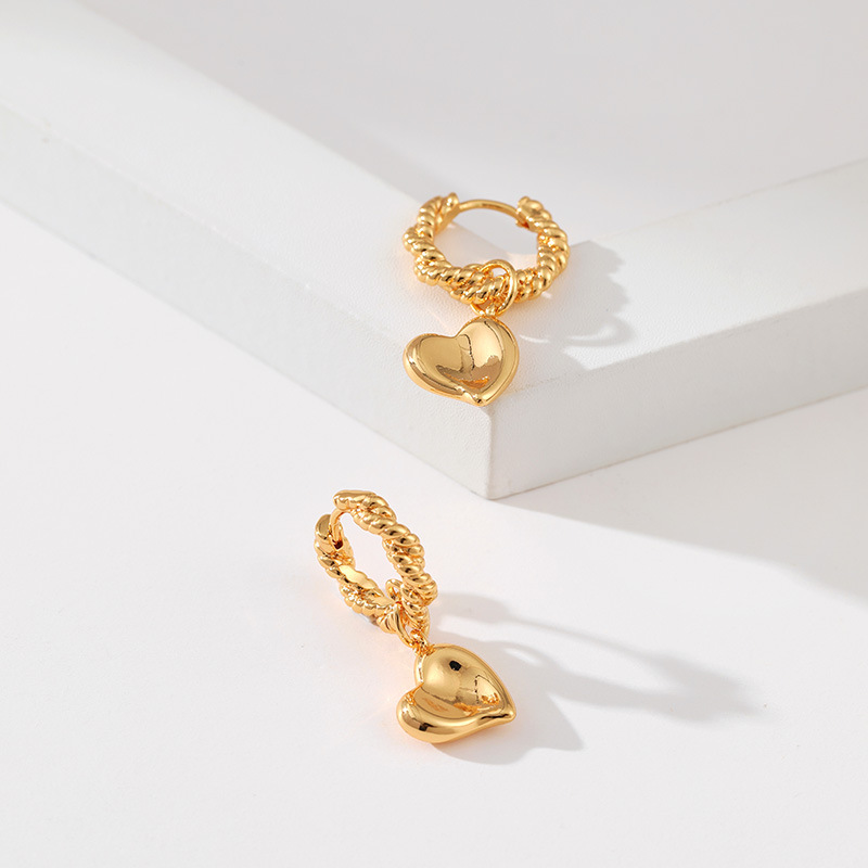 Fashion Heart Shape Copper Plating Dangling Earrings 1 Pair