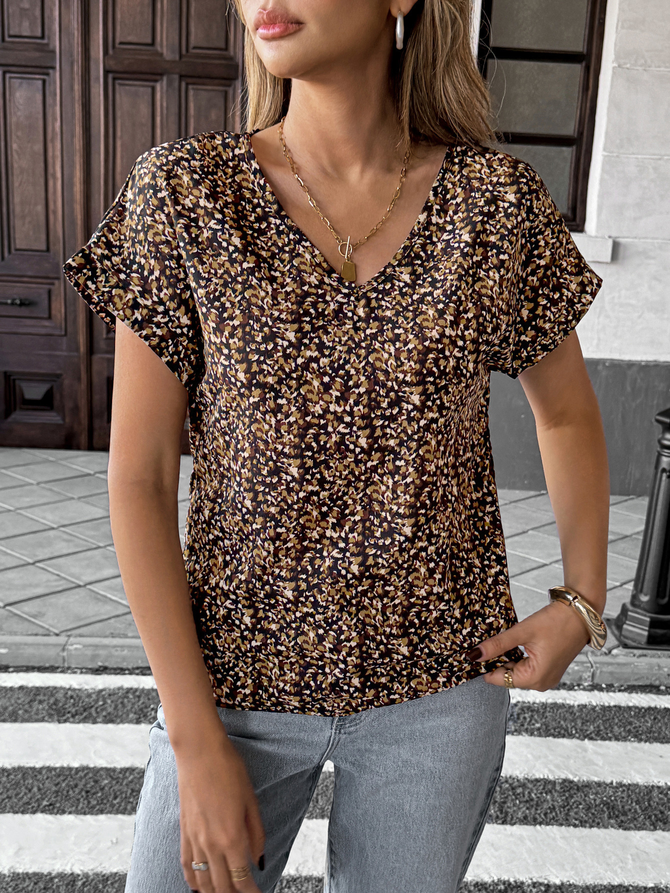 Regular Fit Fit Type Ditsy Floral Pattern Wholesale Women's Polyester Vacation Streetwear Ditsy Floral Short Sleeve Blouses