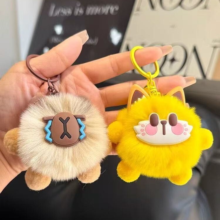 Creative Cute Extreme Small Partner Cure ins Fur Ball Backpack Pendant Car Keychain Niche Gift for Girls