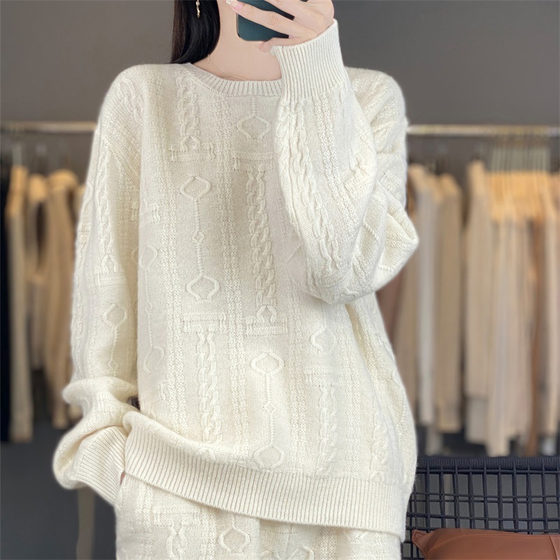 2025新款100羊毛女圆领加厚扭花套装短裤秋冬新款保暖简约俩件套|undefined