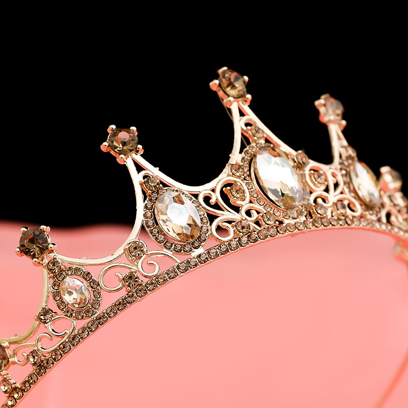 Online Rojo Negro Barroco corona tocado novia estilo coreano 18 años de edad, mujer adulta Ceremonia de cumpleaños princesa Corona al por mayor