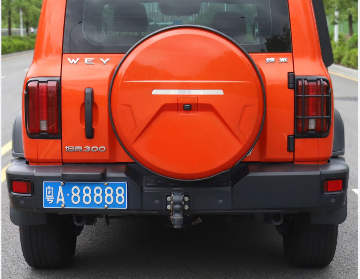 Suitable for tank 300 stainless steel spare tire cover modification city version spare tire shell protective cover for off-road decoration
