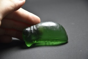 Manufacturer Wholesale Glass Meteorite Pendant Hongshan Culture Glass Meteorite Jasper Spinach Green Pendant Neck Jewelry
