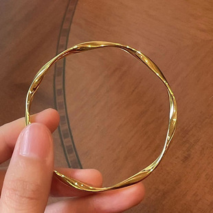 Zhou Family's Same Style Mobius Ring Eternal Love Bracelet Vietnamese Shagong Open Fashion Simple Wave Bracelet