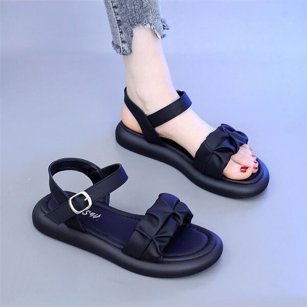 Elegant sandals with a strap to go out for leisure flat open toe