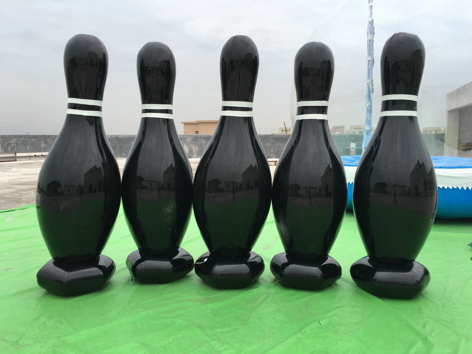 Fun inflatable human bowling ball large inflatable bowling bulbs props live bowling fun game