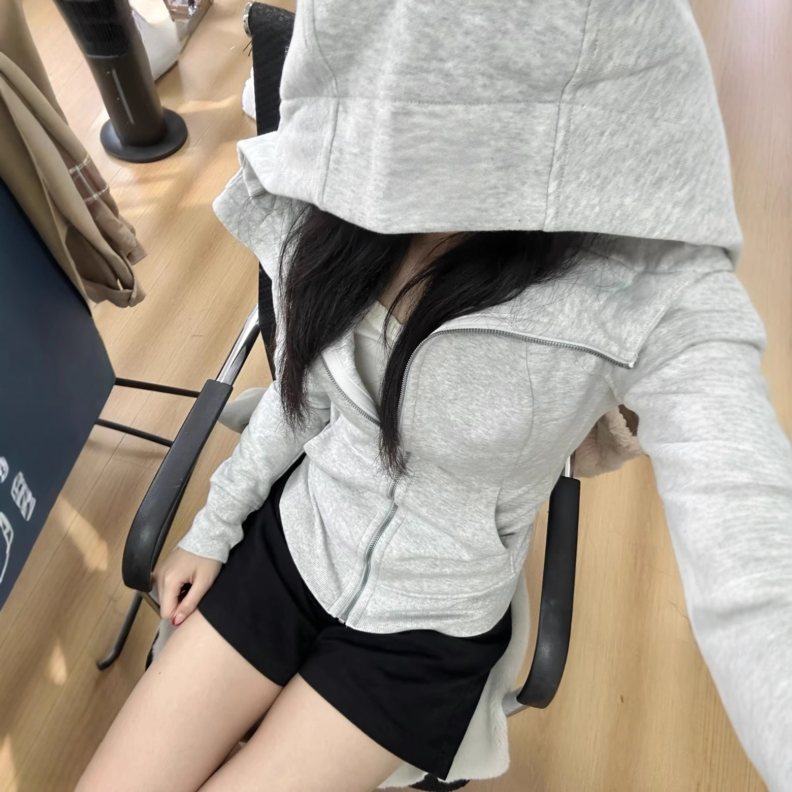 【I'U女孩】【阿洛】 外套+卫衣+羽绒马甲+羽绒服+毛毛外套