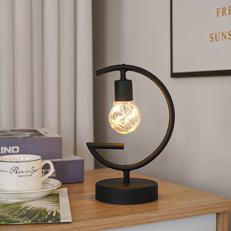 Lámpara de mesa negra G