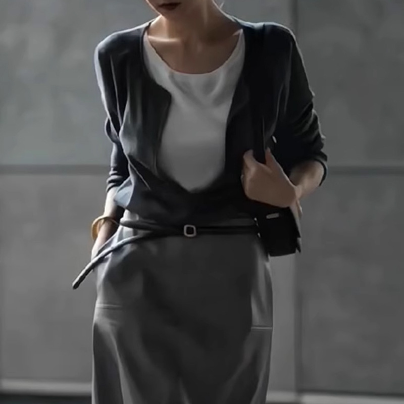 (2개) 고급 가짜 투피스 스웨터 여성의 2024 년 초 가을 새 긴팔 대비 컬러 프렌치 슬림 핏 슬리밍 V 넥 탑