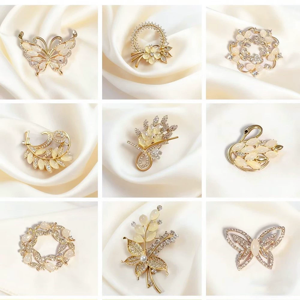 Винтажная брошь в стиле high-end с камнем «кошачий глаз», с дизайном в виде бабочки и цветов, изысканная брошь из сплава, инкрустированная бриллиантами, универсальная и с надежной фиксацией.
