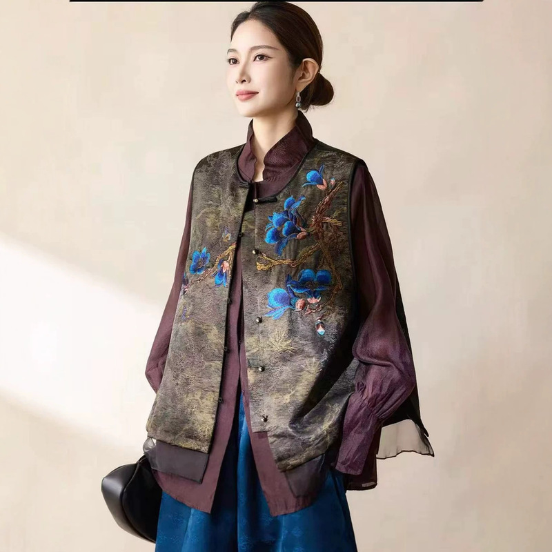 2 New Chinese-style women's clothing, rayon jacquard vest, vintage heavy embroidery designer sleeveless waistcoat