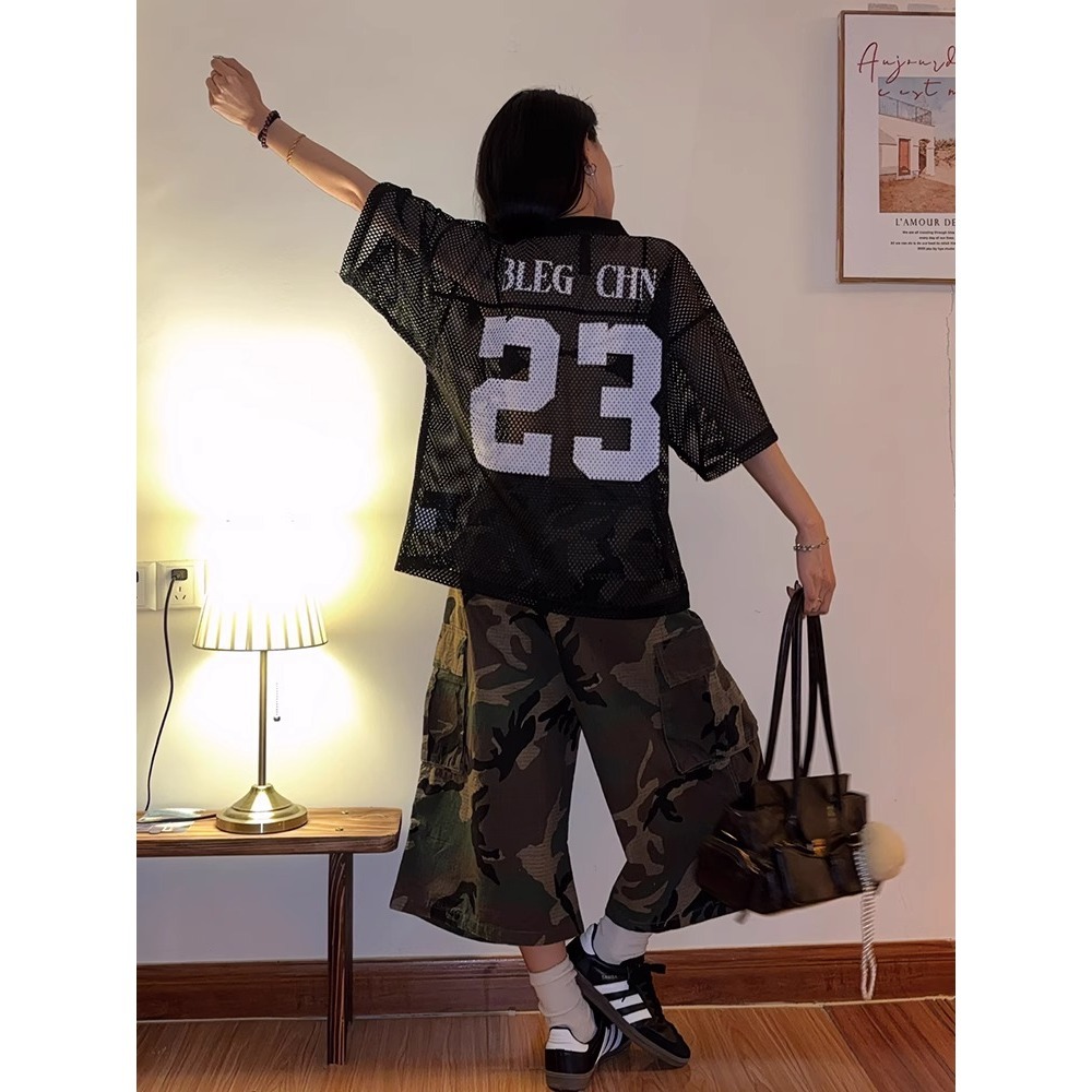 Mesh Letter Print V-neck Short-sleeve T-shirt , Summer Hollow-out Short Jersey, Loose-fitting Top For Both Men_viptrois.com