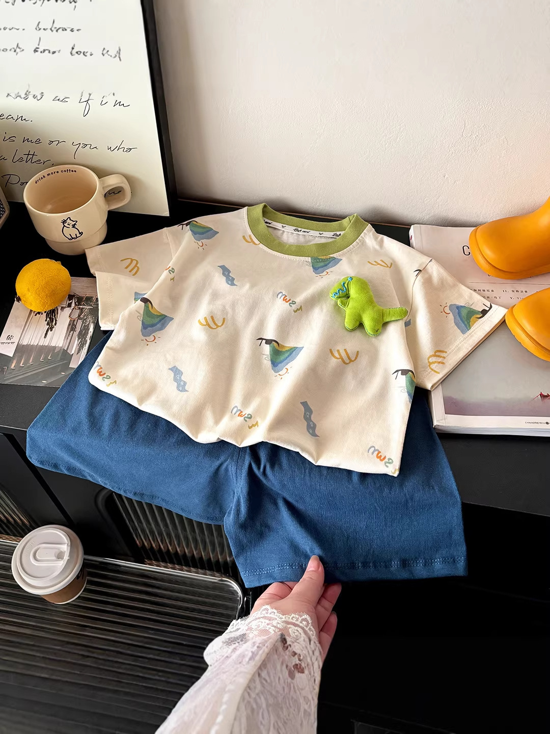 Nuevo conjunto de camisetas para niños de algodón muñeca de niño ropa de verano suelta pantalones cortos antibacterianos para bebés ropa de clase A