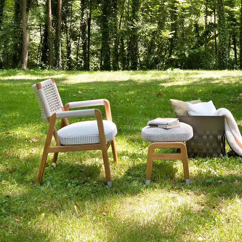 Al aire libre mesa y silla de madera anticorrosiva patio balcón ocio ratán tejido impermeable protector solar teca combinación de silla de jardín de tres piezas