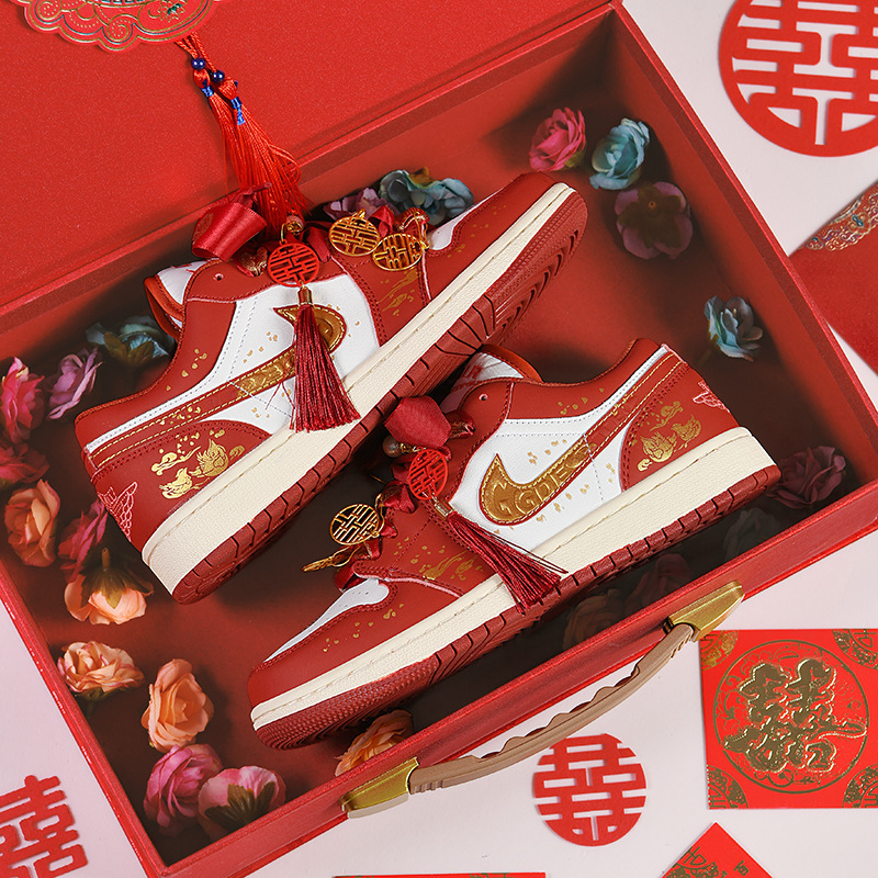 Red Wedding Shoes, Bride's Shoes, New Chinese Style National Style Shoes, Women's Xiuhe Wedding Dress Dual-Use Flat Wedding Shoes, Sneakers, Couple Style