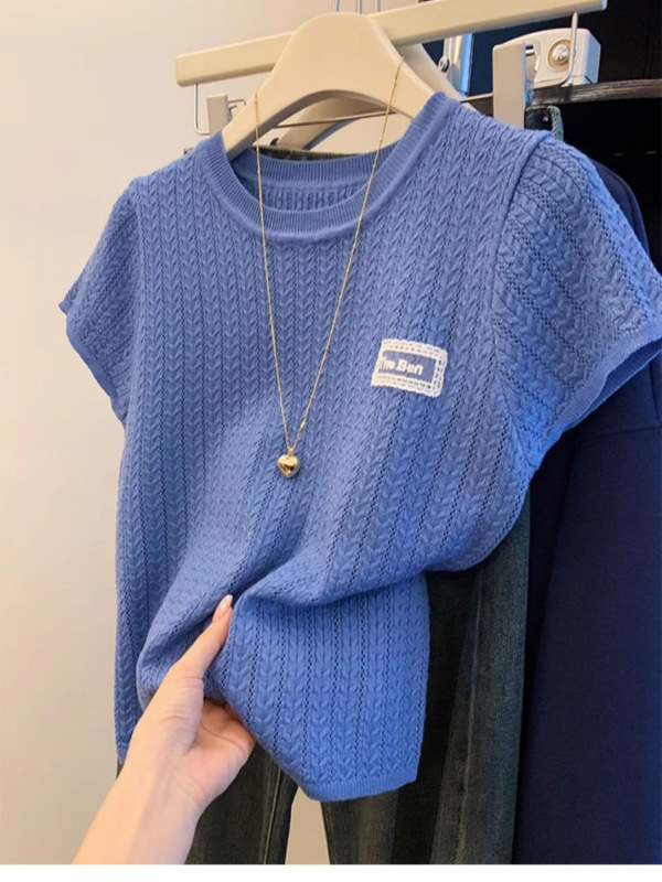 Gejia モールの同じスタイルの女性の 2025 夏ブルーアイスシルクニット半袖 Tシャツ多用途ラウンドネックショルダートップ|undefined