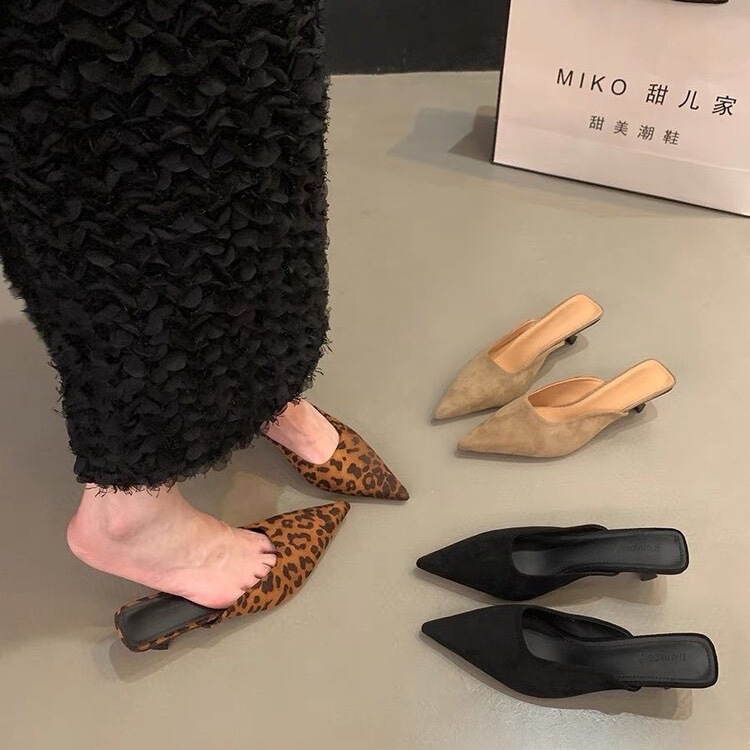 2025 Autumn New French Style Kitten Heel Leopard Print High Heels Closed-Toe Mules Women's Shoes for Outdoor Wear Suede Flats 2025 Autumn New French Style Kitten Heel Leopard Print High Heels Closed-Toe Mules Women's Shoes for Outdoor Wear Suede Flats
