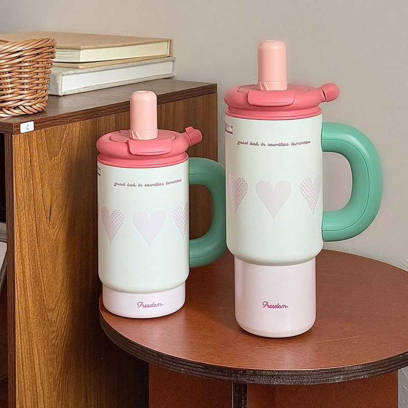 Giant Ice King Insulated Cup with Ceramic Liner, Large Capacity Cup with Straw, High-Value 316 Stainless Steel Water Cup Giant Ice King Insulated Cup with Ceramic Liner, Large Capacity Cup with Straw, High-Value 316 Stainless Steel Water Cup