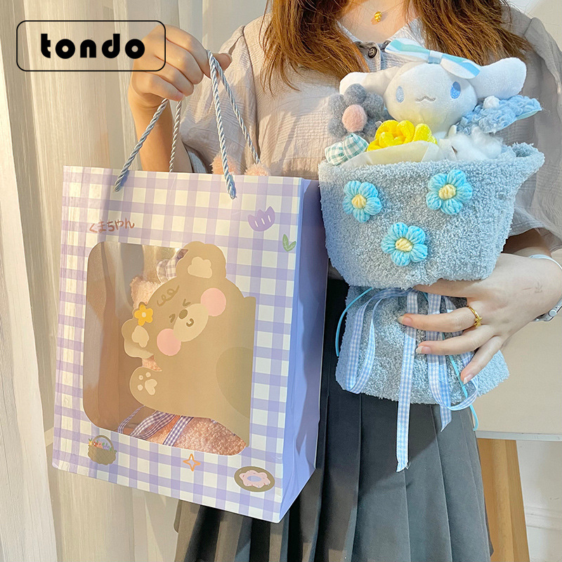 Terminado ramo de muñeca lindo ramo de muñeca de peluche para novia regalo de cumpleaños con bolso