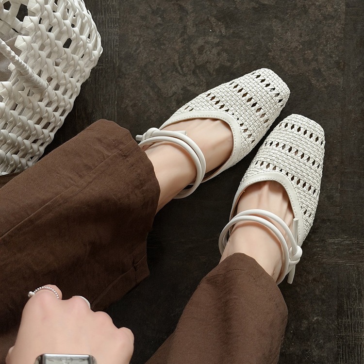 Dép sandal nữ da cừu mũi vuông gót thấp quai chữ V phối màu — màu nâu, Màu cà phê đậm, màu trắng ngà chi tiết 78