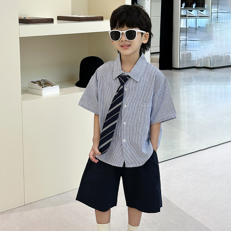 7945 vestido de corbata universitaria infantil 2024 verano nuevo estilo traje para niños y niñas tesoro para hombres camisa del día del niño traje de rendimiento