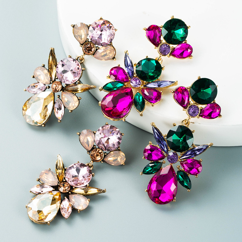 Fashion Geometric Alloy Colored Glass Diamond Earrings Wholesale Nihaojewelry display picture 2