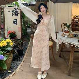 【春日小花】碎花吊带连衣裙女2025年新款花边拼接法式长裙