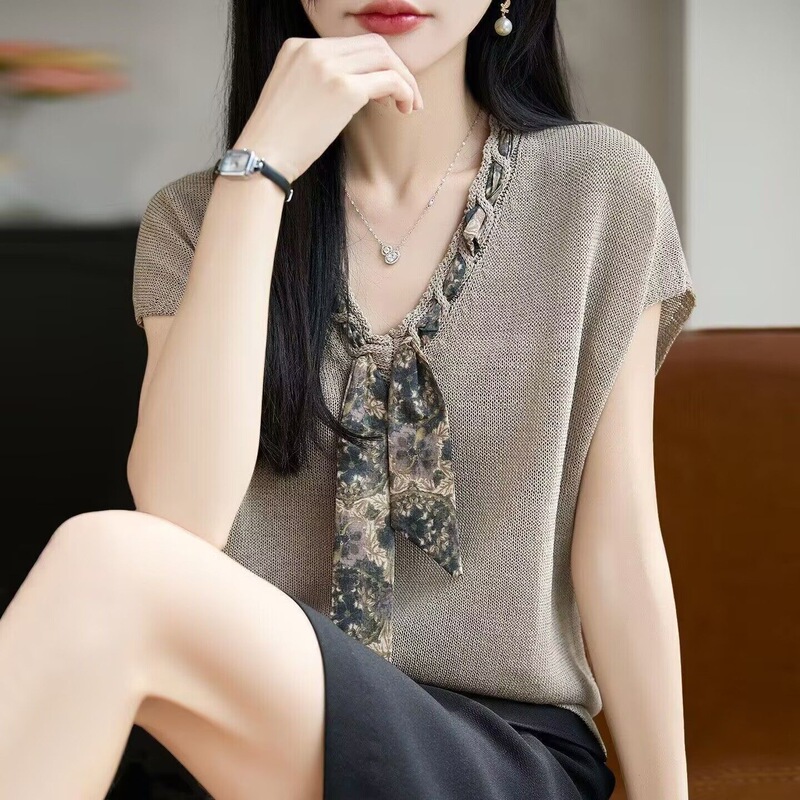 Silk Scarf Tie Old Money Style Bamboo Knit Short-Sleeve Sweater 2026 Fashion Summer New Elegant Slimming Top for Women Silk Scarf Tie Old Money Style Bamboo Knit Short-Sleeve Sweater 2026 Fashion Summer New Elegant Slimming Top for Women