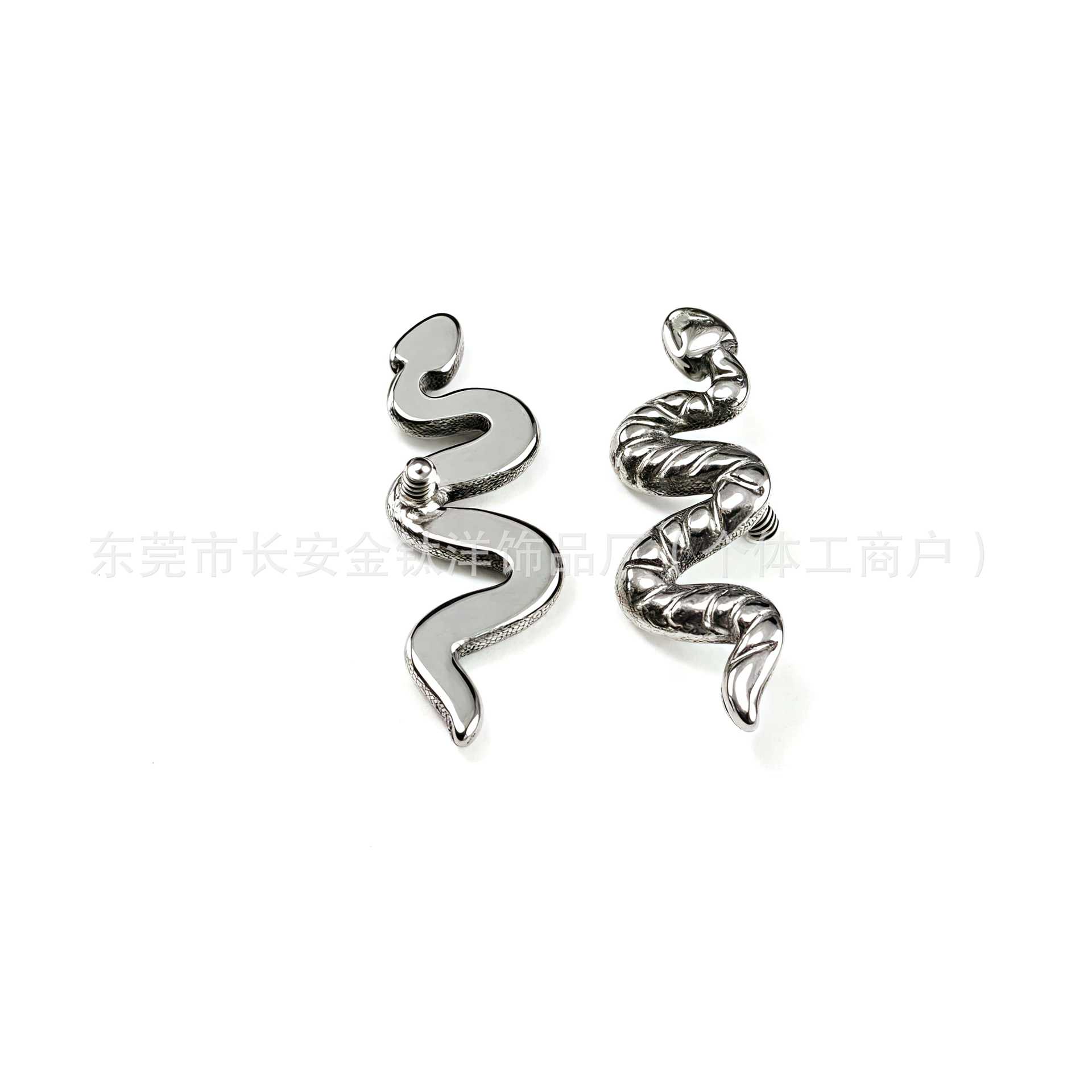 Pointed titanium steel lip stud product view