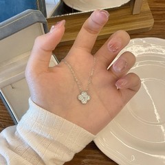 S925純銀四葉草ネックレス女性軽豪華小衆高顔値爆金アクセサリー日常百合ネット紅鎖
