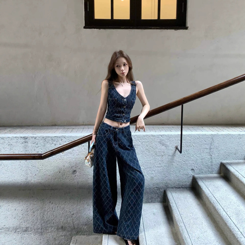 Diamond-Patterned Crochet Denim Vest Set for Women, 2026 Summer New Style, High-End Straight-Leg Wide-Leg Pants Two-Piece Set Diamond-Patterned Crochet Denim Vest Set for Women, 2026 Summer New Style, High-End Straight-Leg Wide-Leg Pants Two-Piece Set