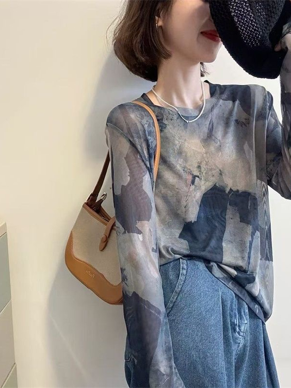 Áo thun nữ dài tay họa tiết in lưới phục cổ phong cách rộng thoải mái — màu xám