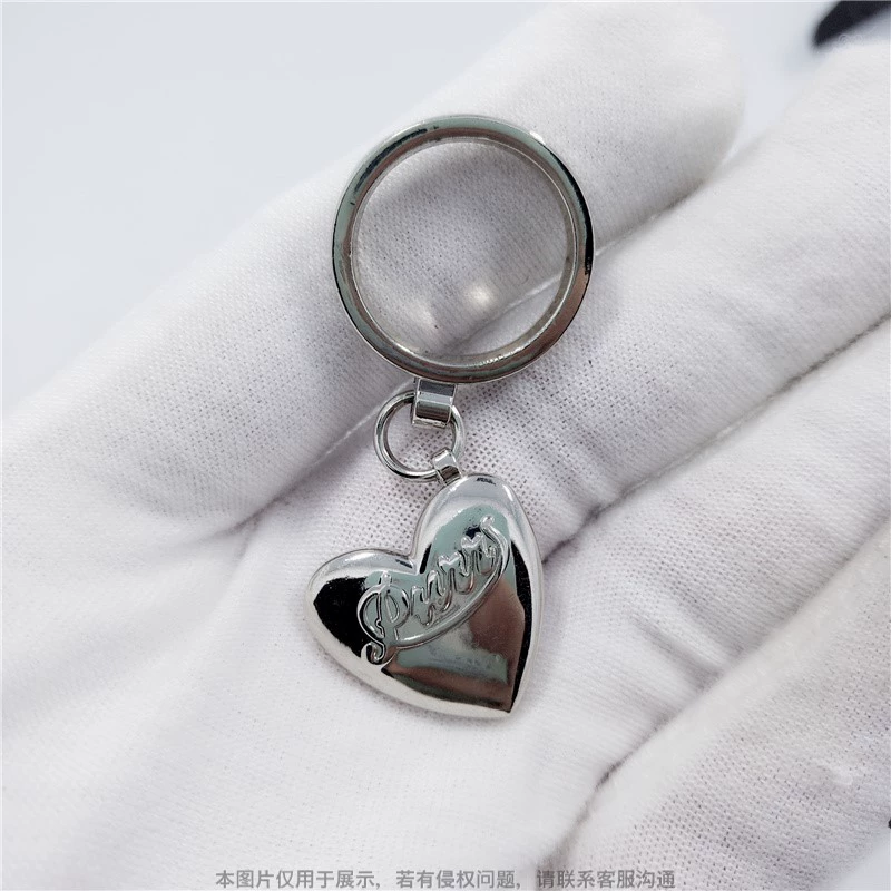 Производитель: индивидуальный гальванический кулон из Гуанчжоу, яркое серебряное сердце, металлическая декоративная бирка для сумки через плечо, яркое серебряное сердце.