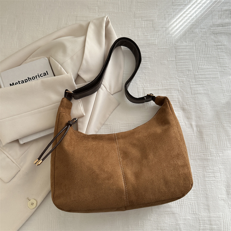 Bolsa de seda de gran capacidad otoño y invierno nuevo ocio simple bolso de mujer de viaje de trabajo de hombro único retro bolso de mochila