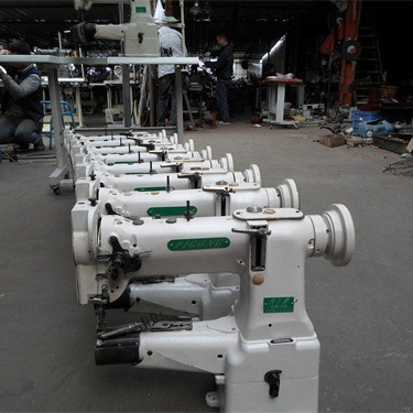 中厚料工业缝纫机针车自动喷油 皮功牌简式8B综合送料高头车