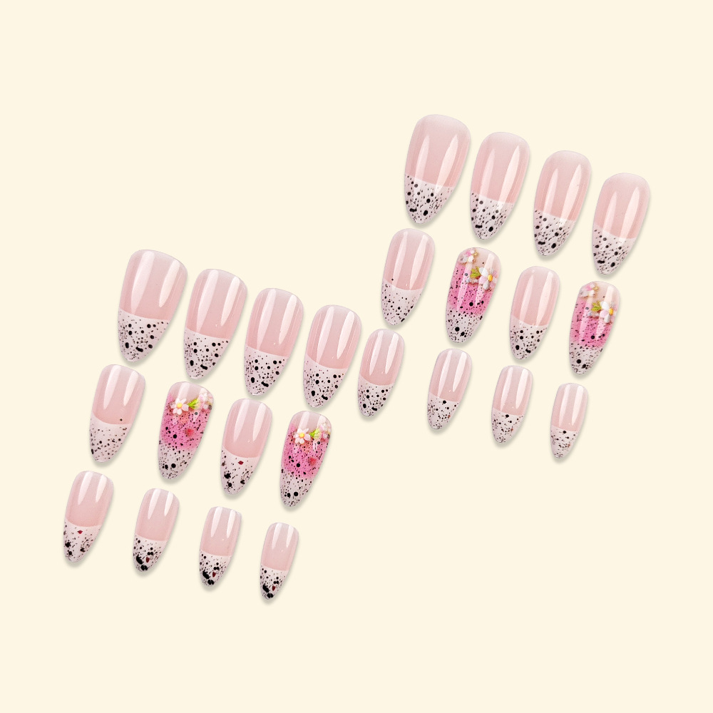 Comercio exterior dulce y fresco flor pequeña para usar uñas graffiti polvo desnudo de alta calidad 24 piezas de uñas falsas blanqueadoras.