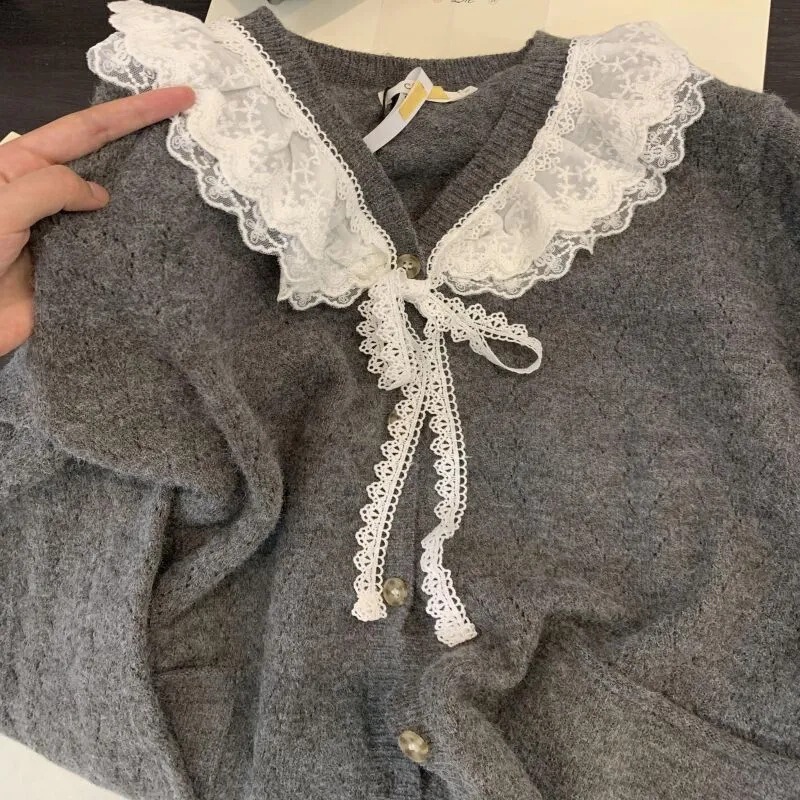 Doll Collar Sweater Women's Spring and Autumn Lazy Cute Sweet Lace V-Neck Knitted Cardigan Jacket Japanese Style Gentle Top Doll Collar Sweater Women's Spring and Autumn Lazy Cute Sweet Lace V-Neck Knitted Cardigan Jacket Japanese Style Gentle Top