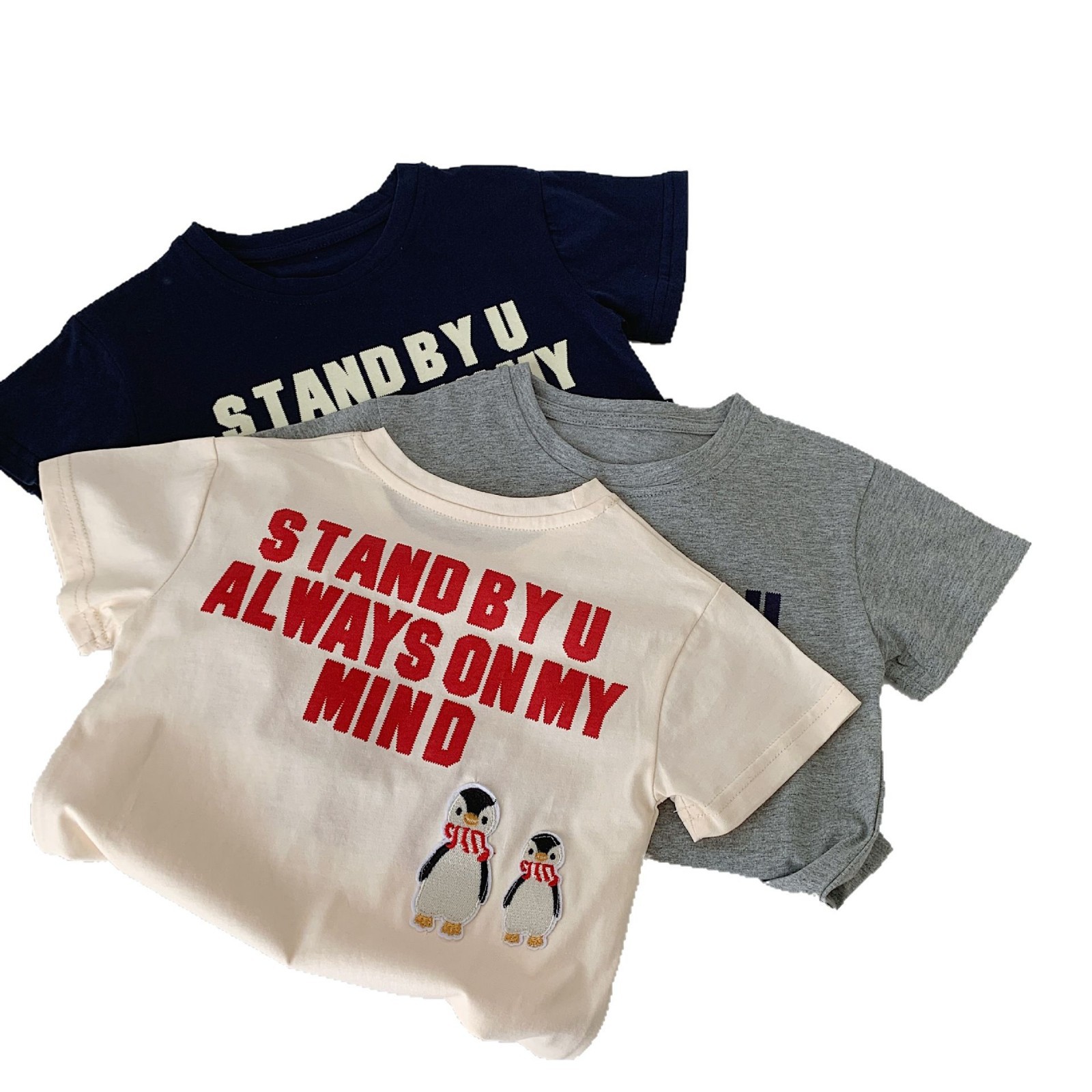 Camiseta de manga corta de verano para niños Maibao 2025 nuevo suéter de letras de dibujos animados para niños y niñas Huzhou Zhili ropa para niños a