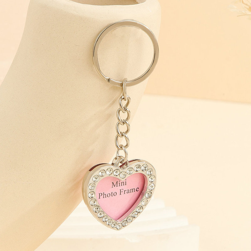 Cross-border Japanese and Korean Creative Light Luxury Diamond-encrusted Love Keychain Couple Lover Lover Can Put Photo Five-pointed Star Metal Pendant